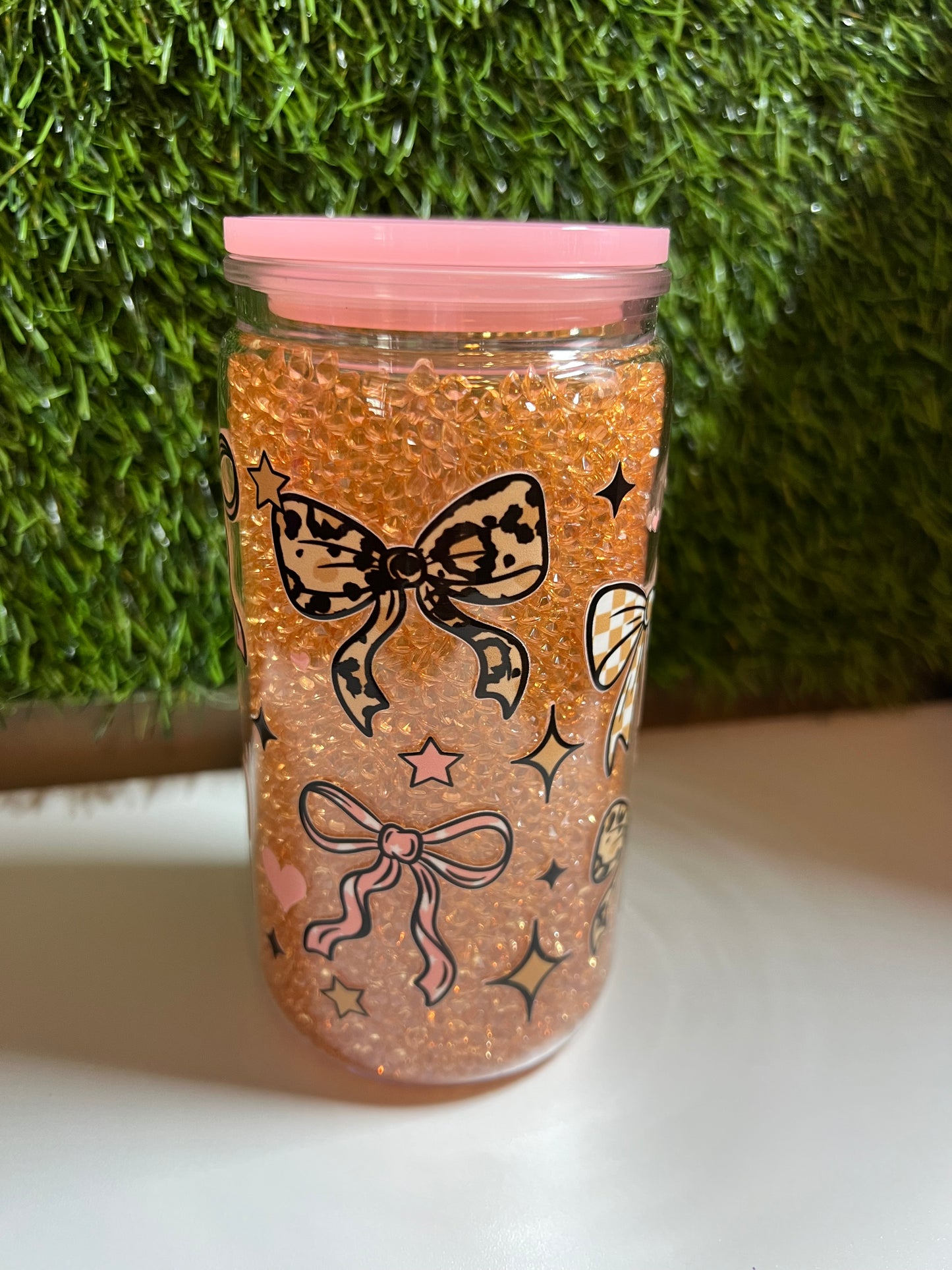 Diamond 16oz snow globe tumbler- Checkered bows