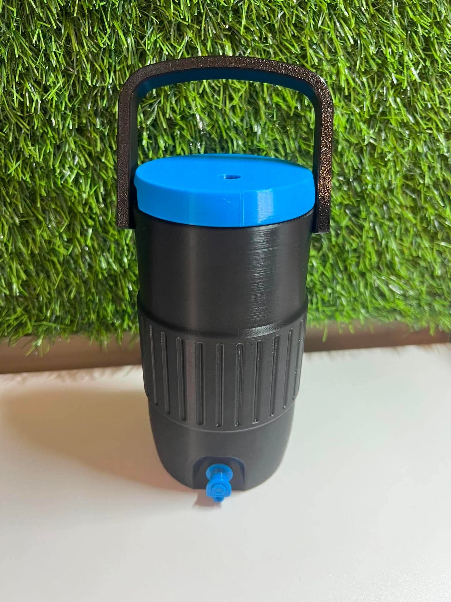 Viral Cooler Buddy drink holder