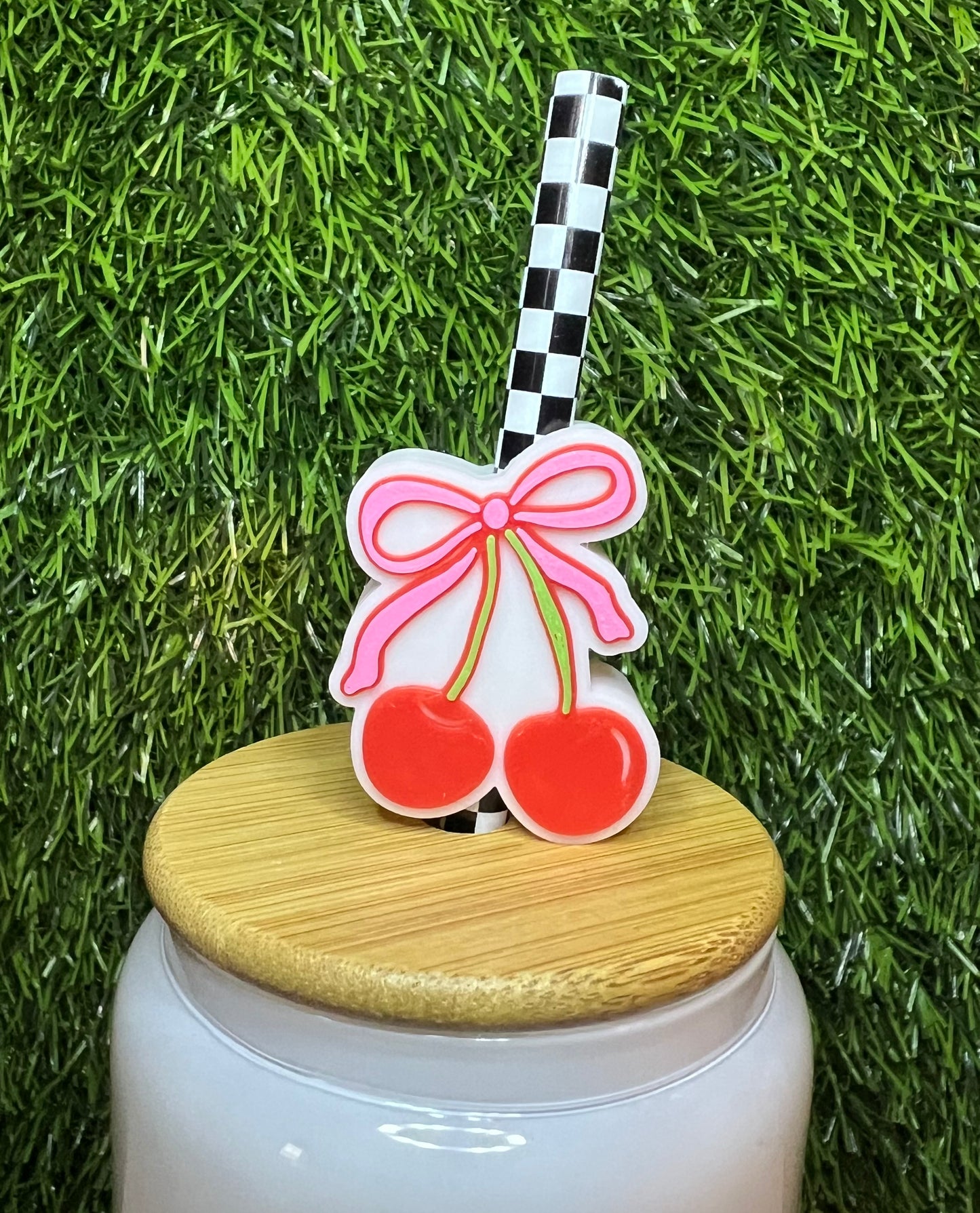 Straw toppers