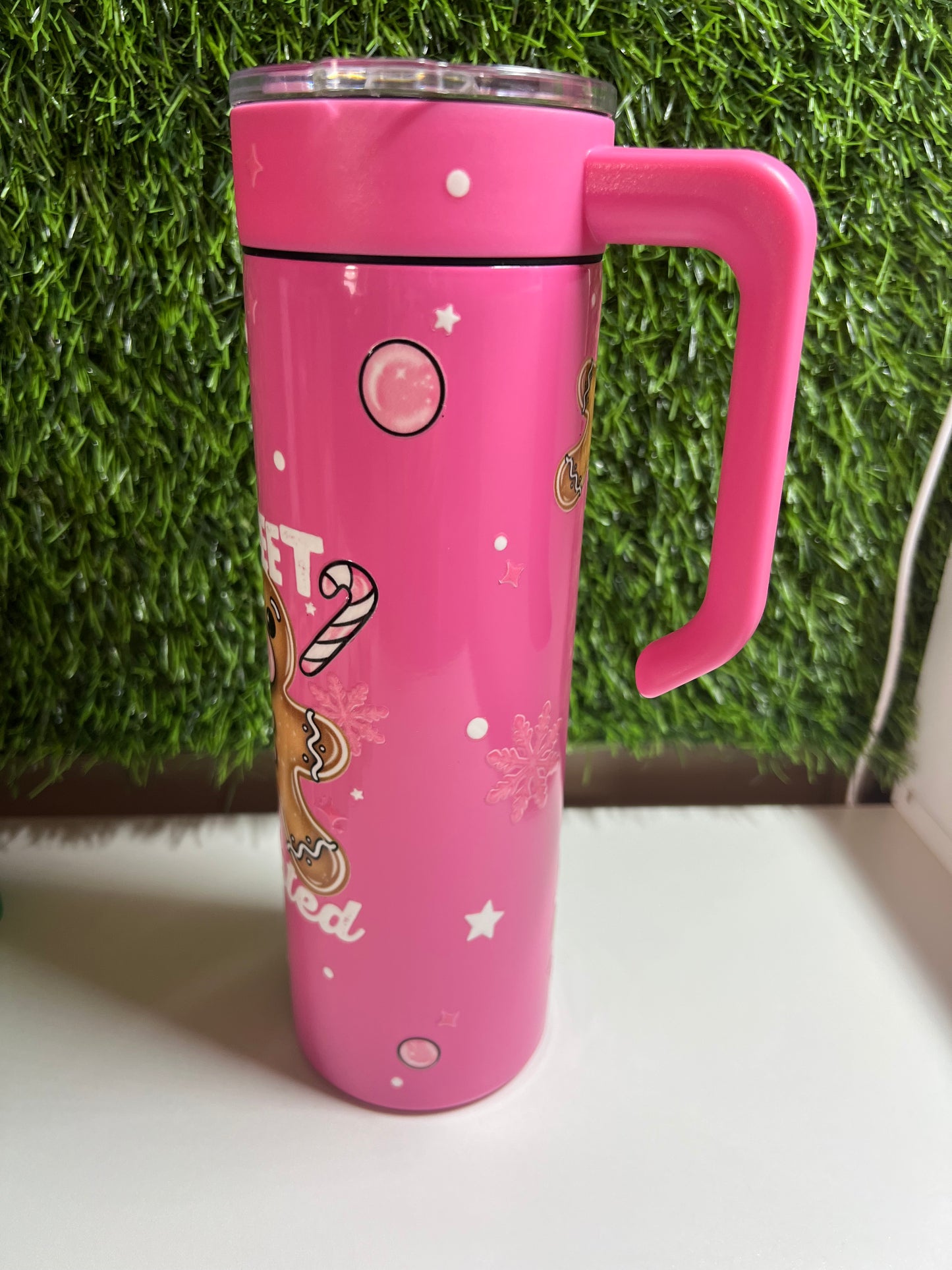SS Skinny 20oz pink tumbler w/ handle - Sweet but twisted