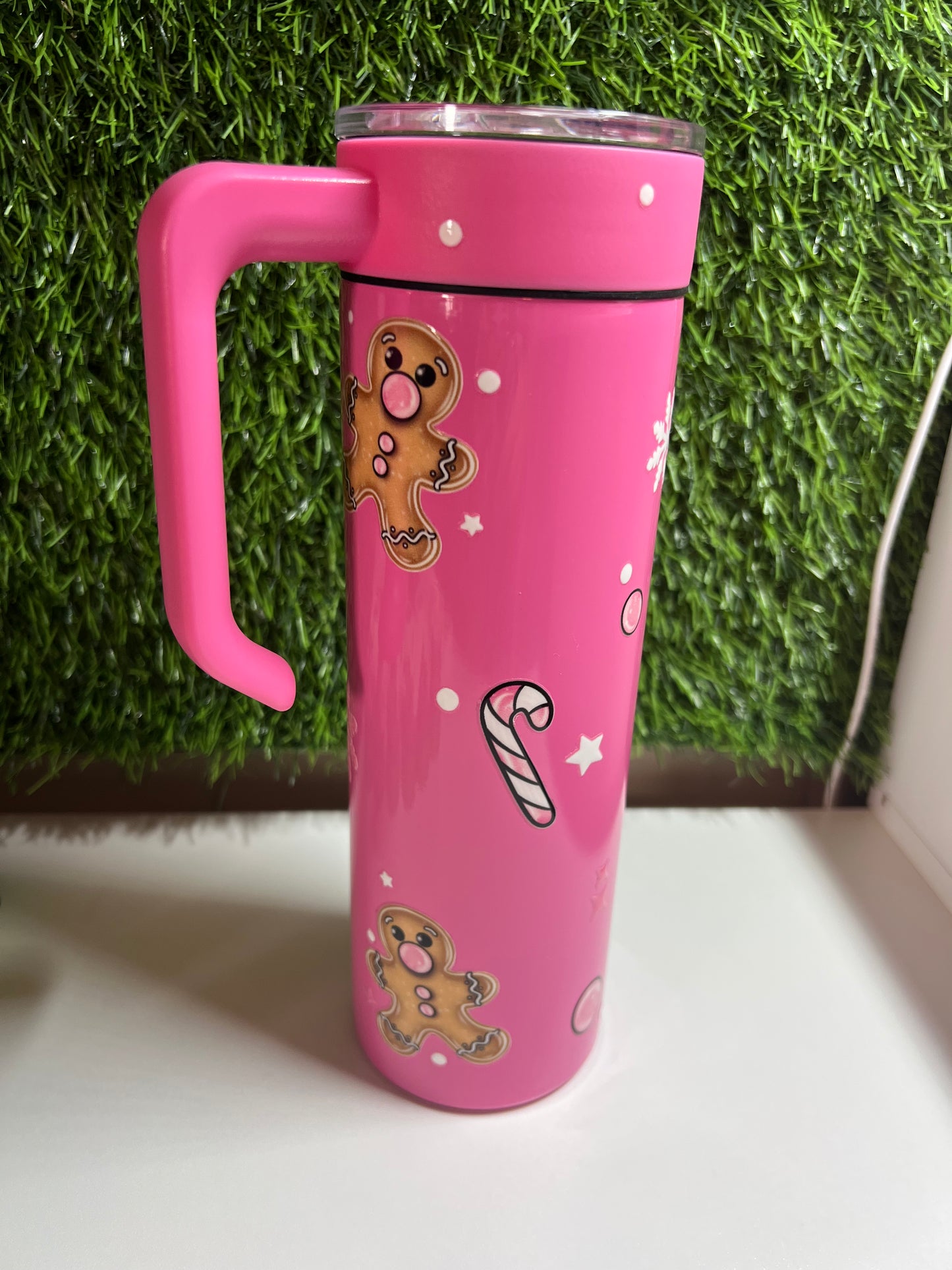 SS Skinny 20oz pink tumbler w/ handle - Sweet but twisted
