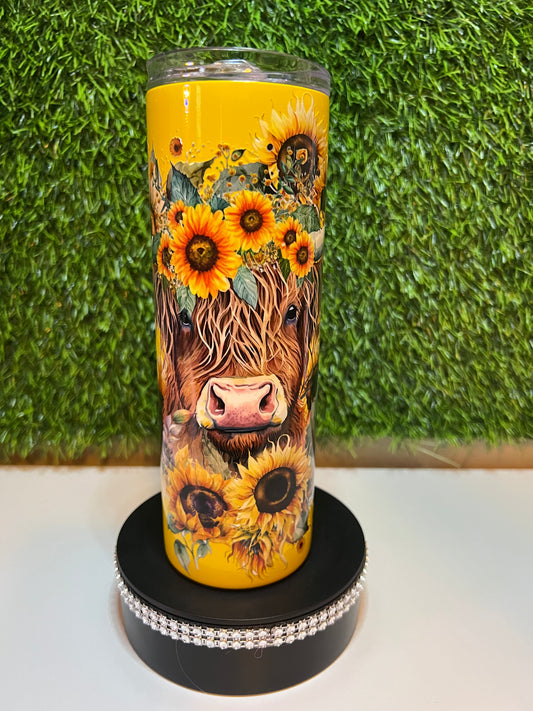 SS Skinny 20oz tumbler highland cow drink water